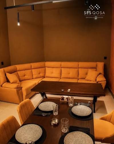 Şeş qoşa Lounge (Həzi)