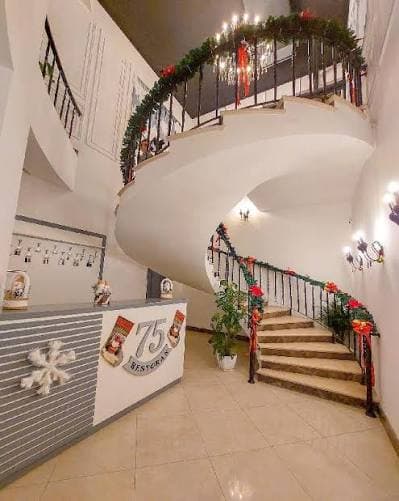 75 Restourant Baku